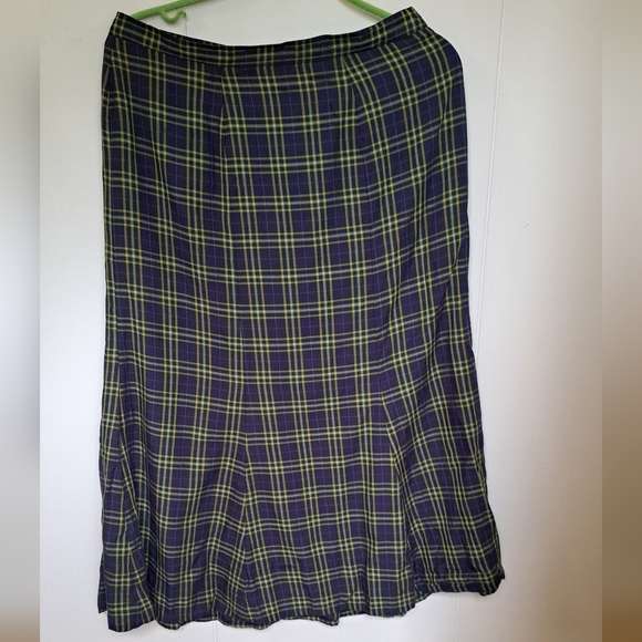 Vintage plaid skirt and tank set - Picture 9 of 9